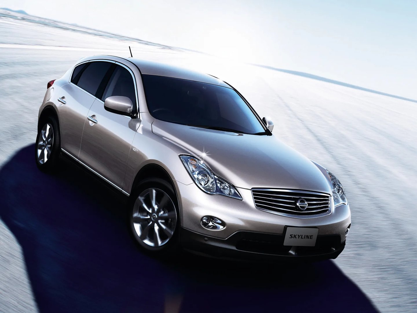 Nissan_Skyline_Crossover_1_generation__SUV_5-doors__4.jpg