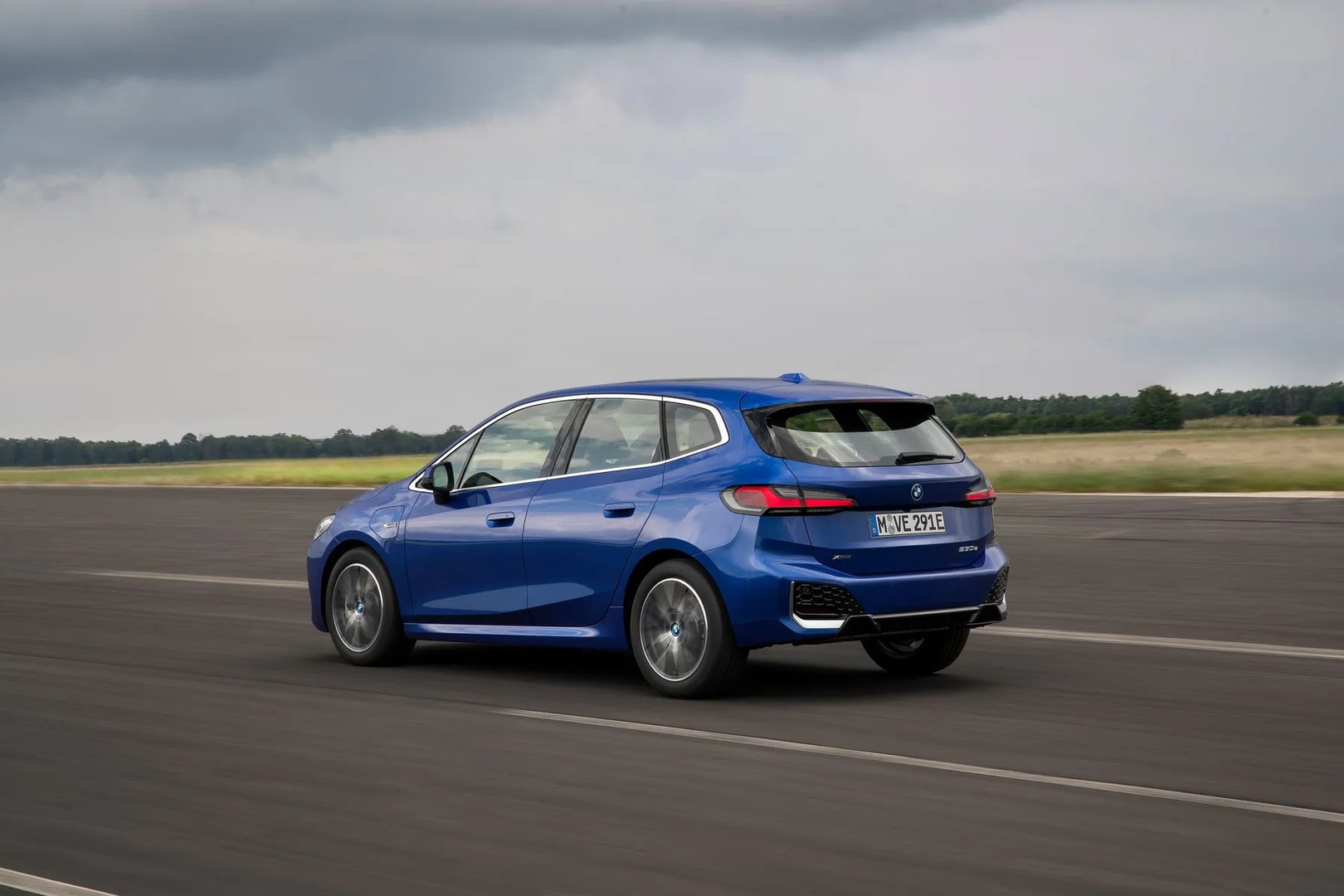 BMW_2_series_Active_Tourer_2_generation__Compact_Van__12.jpg