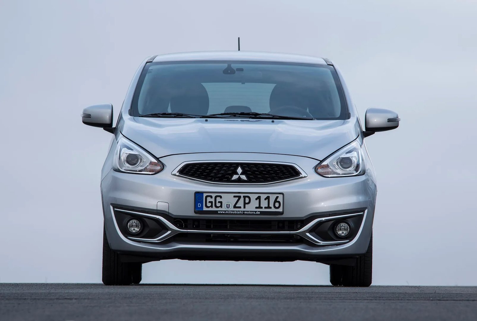Mitsubishi_Space_Star_2_generation_restyling__Hatchback_5-door__6.jpg