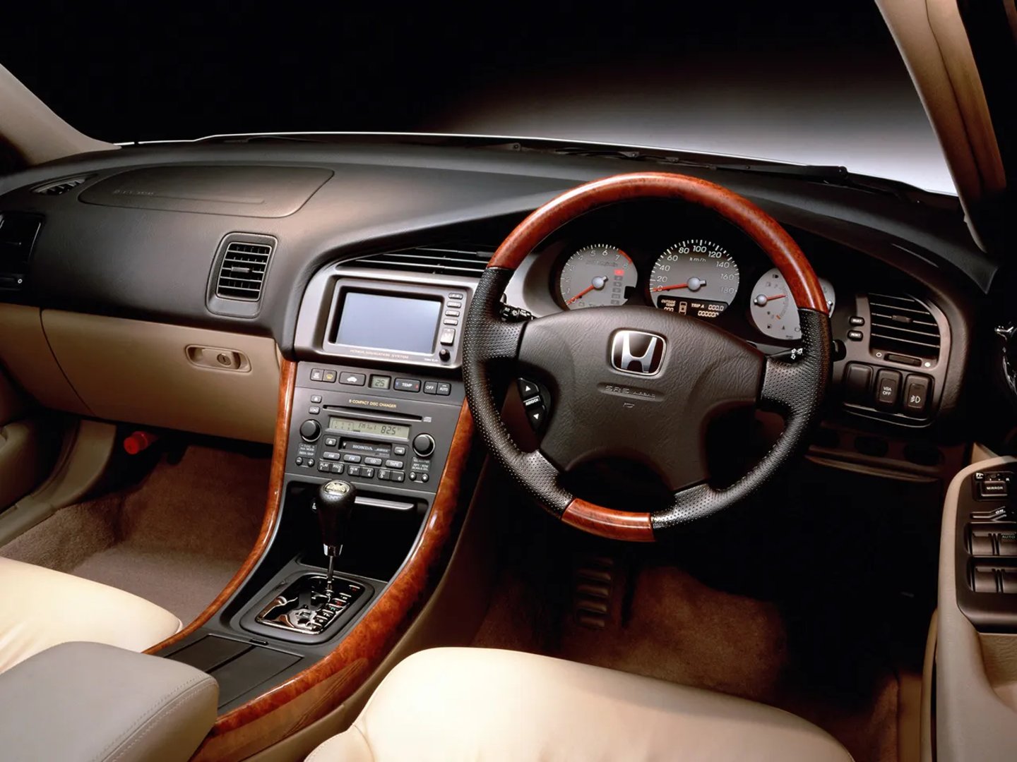Honda_Saber_2_generation_restyling__Sedan__2.jpg