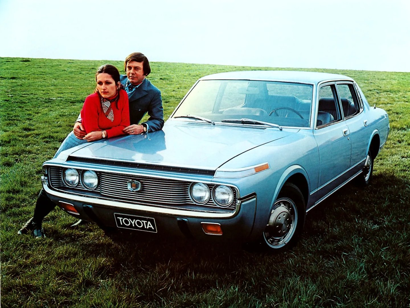 Toyota_Crown_4_generation__Sedan__7.jpg