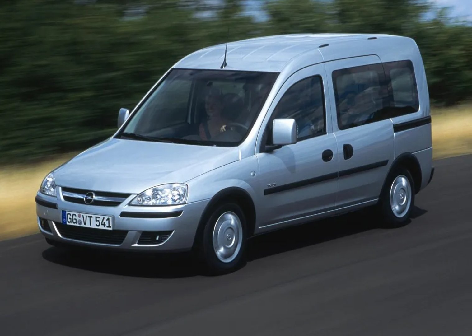 Opel_Combo_3_generation_restyling__Compact_Van__13.jpg