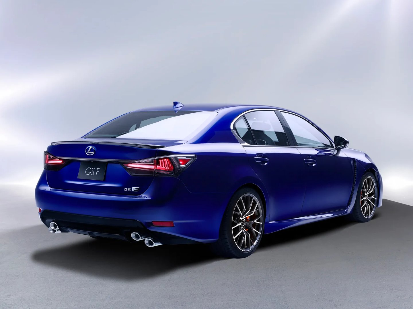 Lexus_GS_F_1_generation__Sedan__2.jpg
