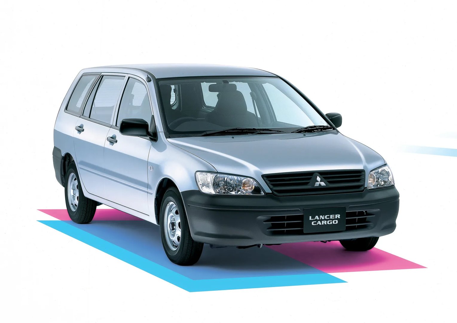 Mitsubishi_Lancer_Cargo_1_generation__Estate_5-door__1.jpg