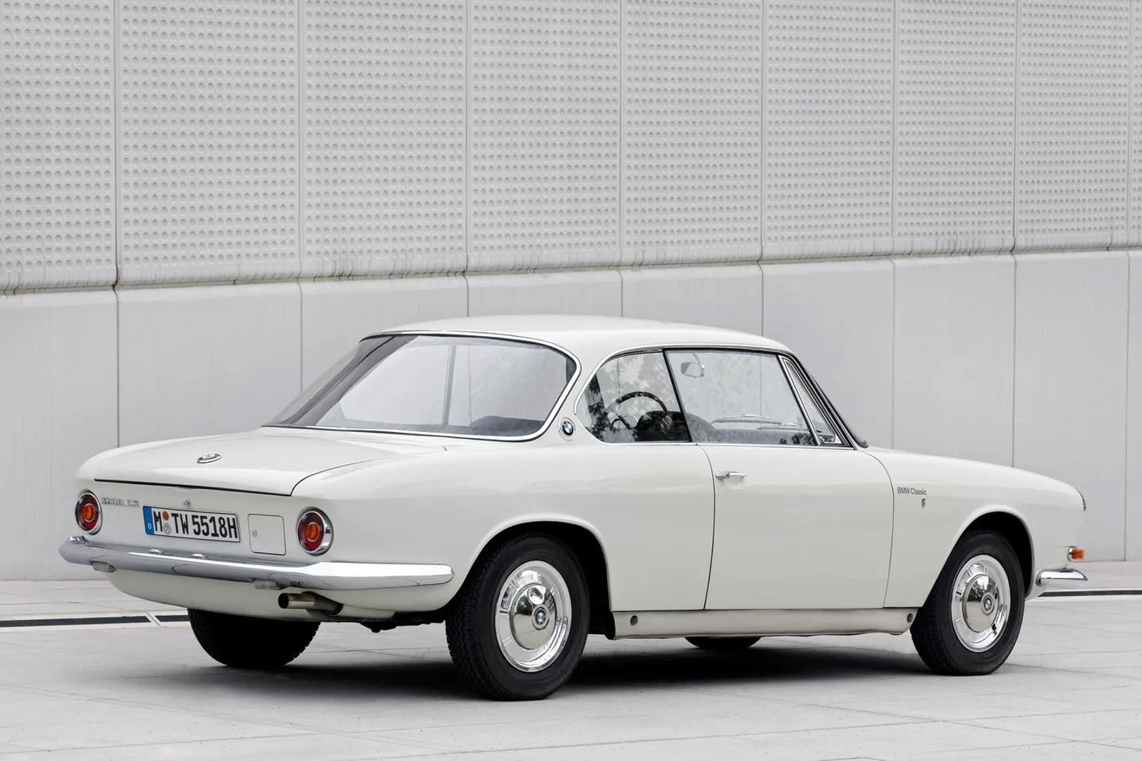 BMW_3200_1_generation__Coupe__1.jpg