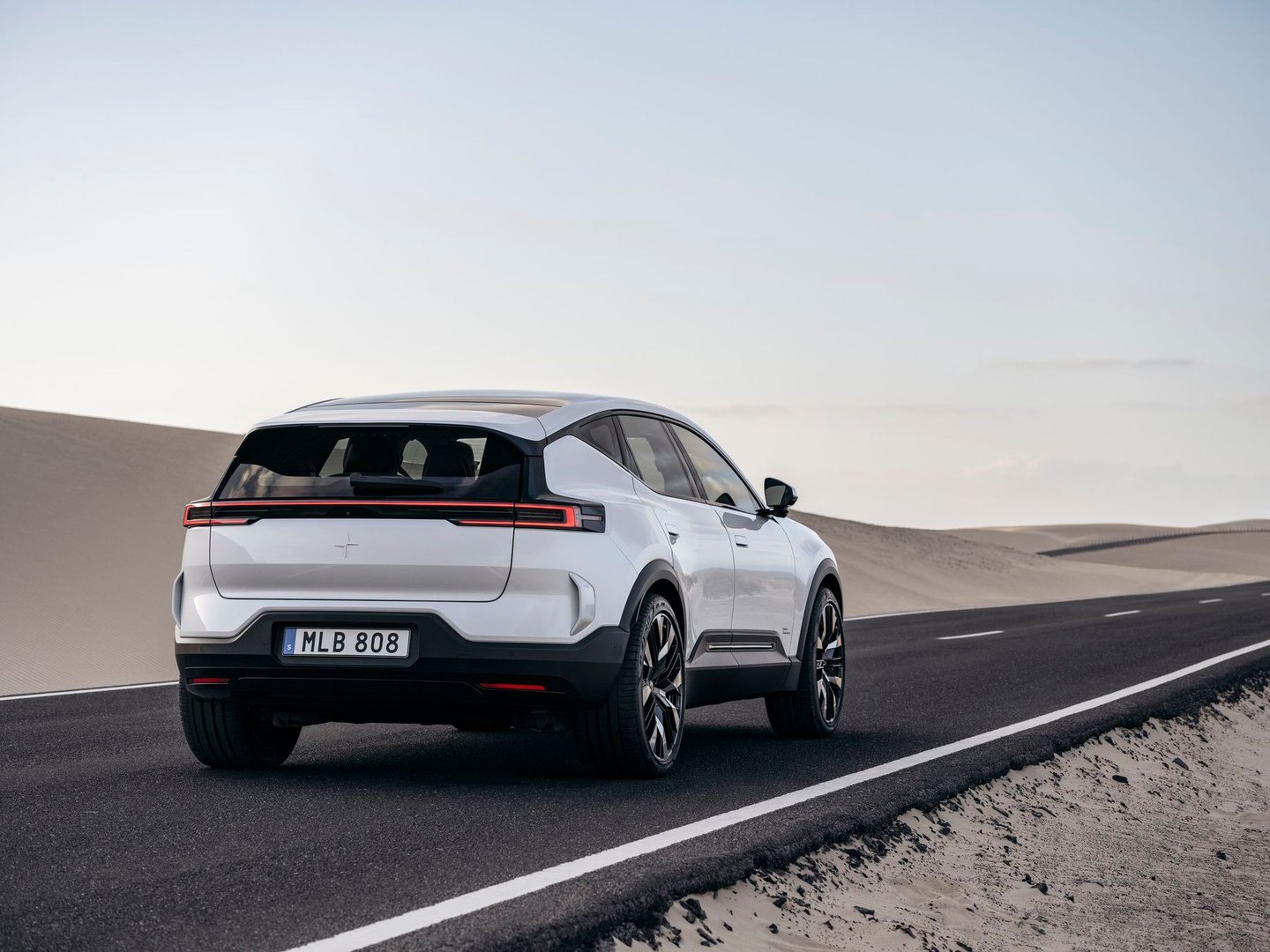 polestar_3_1_generation__SUV_5-doors__21.jpg
