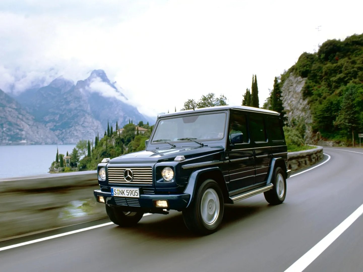 Mercedes_G-Class_2_generation_restyling_2__SUV_5-doors__11.jpg
