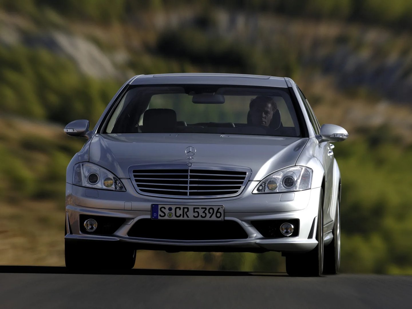 Mercedes_S-Class_AMG_2_generation__Sedan__3.jpg