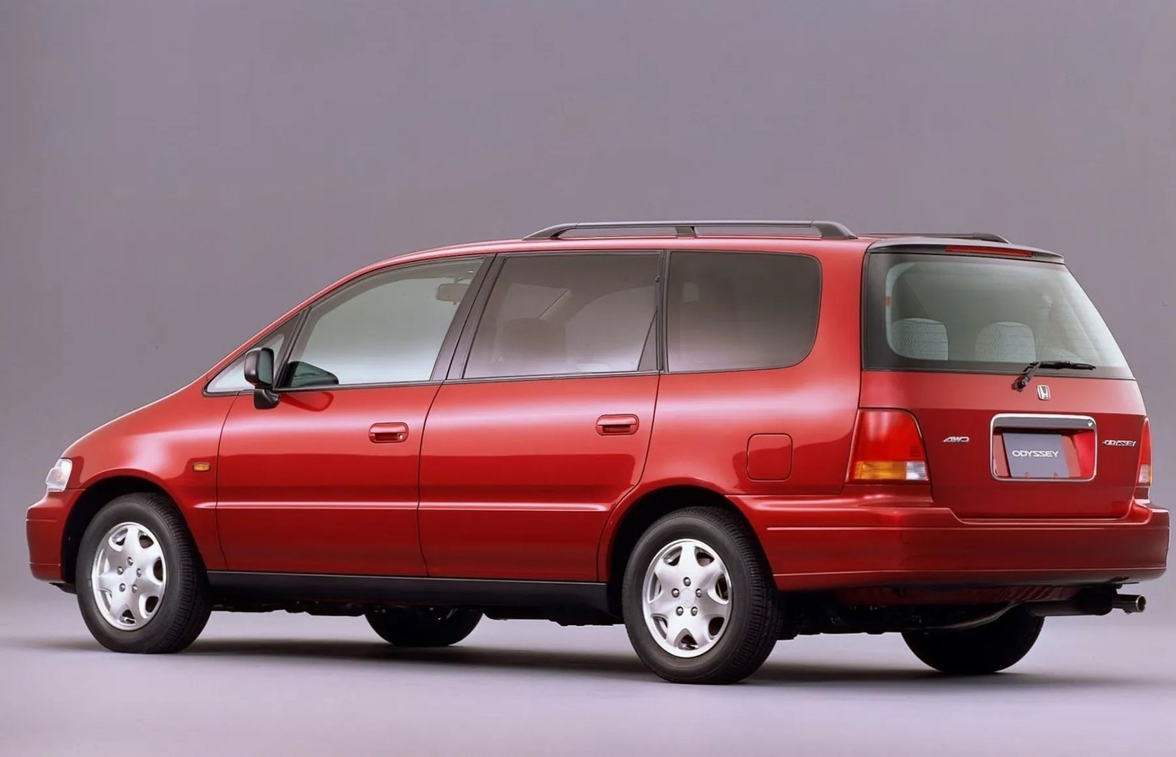 Honda_Odyssey_1_generation__Minivan__8.jpg