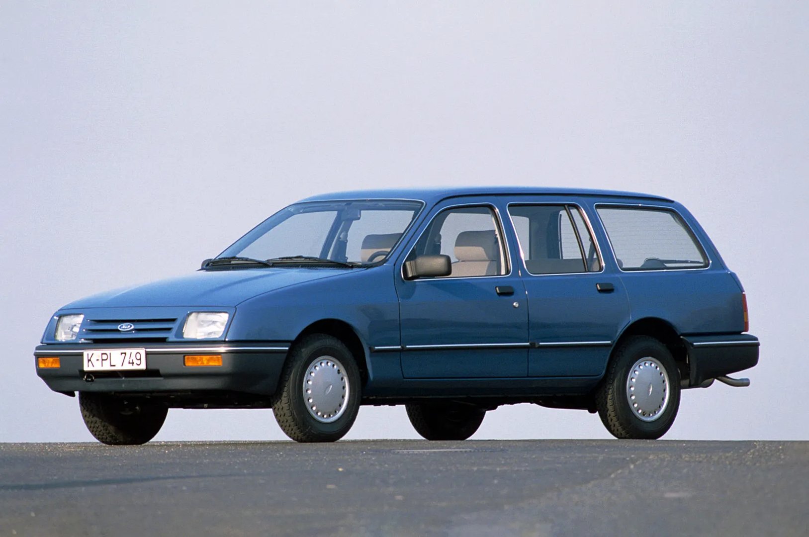 Ford Sierra 1 generation  Estate 5-door