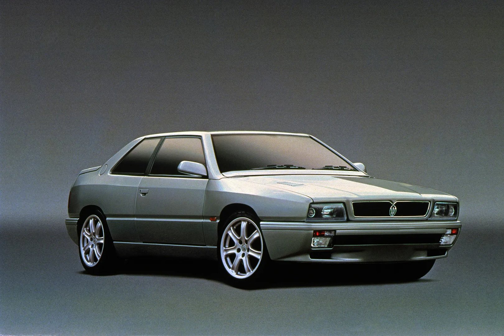 Maserati_Ghibli_2_generation__Coupe__13.jpg