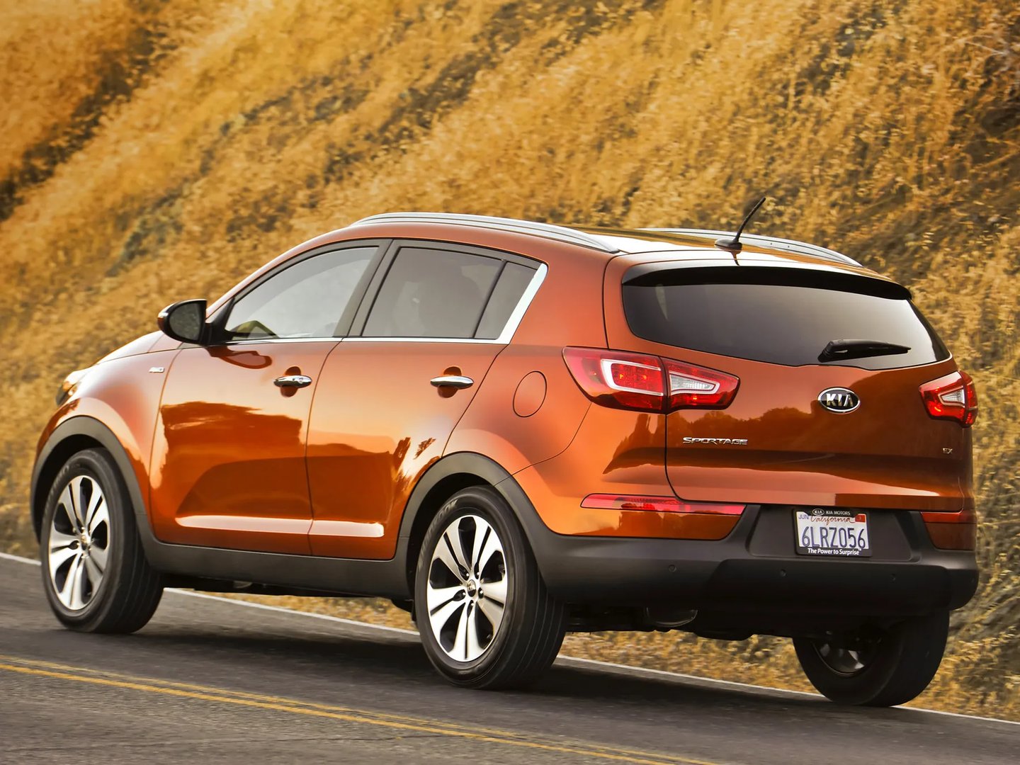 Kia_Sportage_3_generation__SUV_5-doors__8.jpg