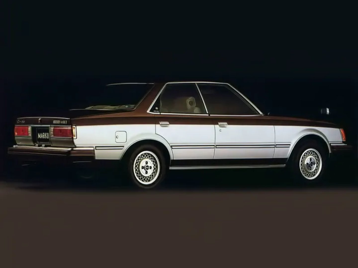 Toyota_Mark_II_4_generation__Sedan_Hardtop__2.jpg