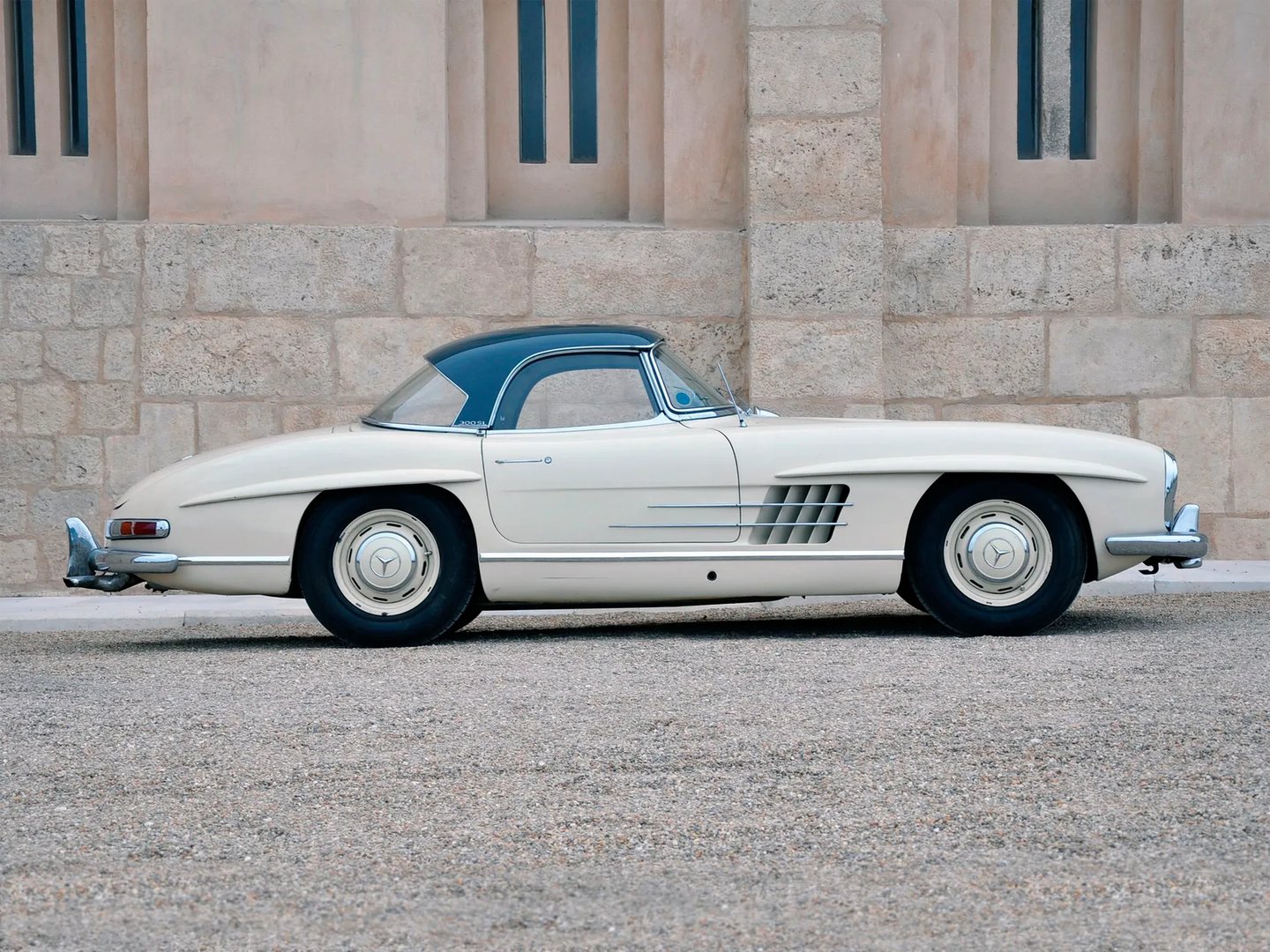 Mercedes_W198_1_generation__Roadster__9.jpg