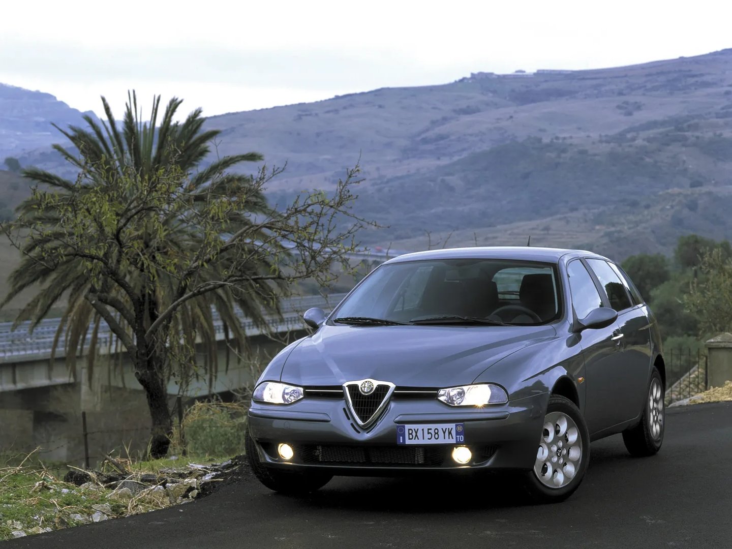 Alfa Romeo_156_1_generation_restyling_1__Estate_5-door__4.jpg