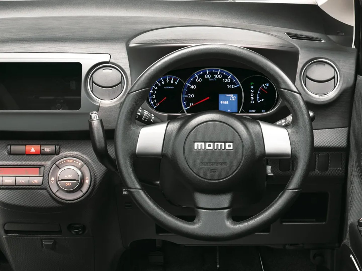 Subaru_Lucra_1_generation__Hatchback_5-door__9.jpg