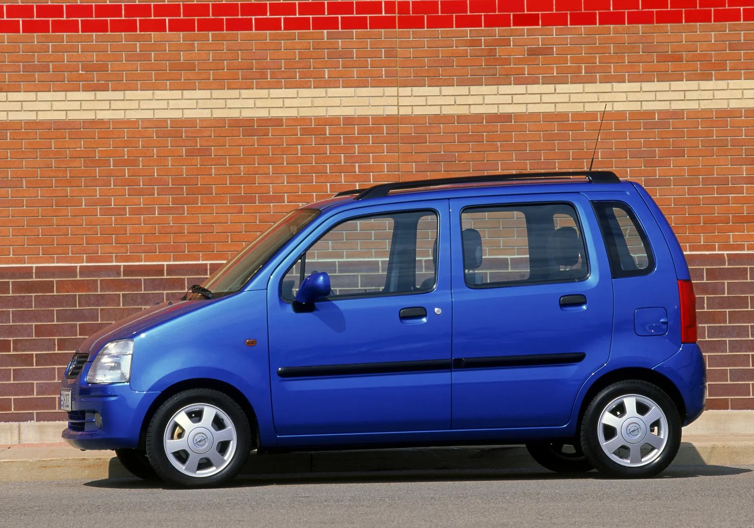 Opel_Agila_1_generation__Microvan__9.jpg