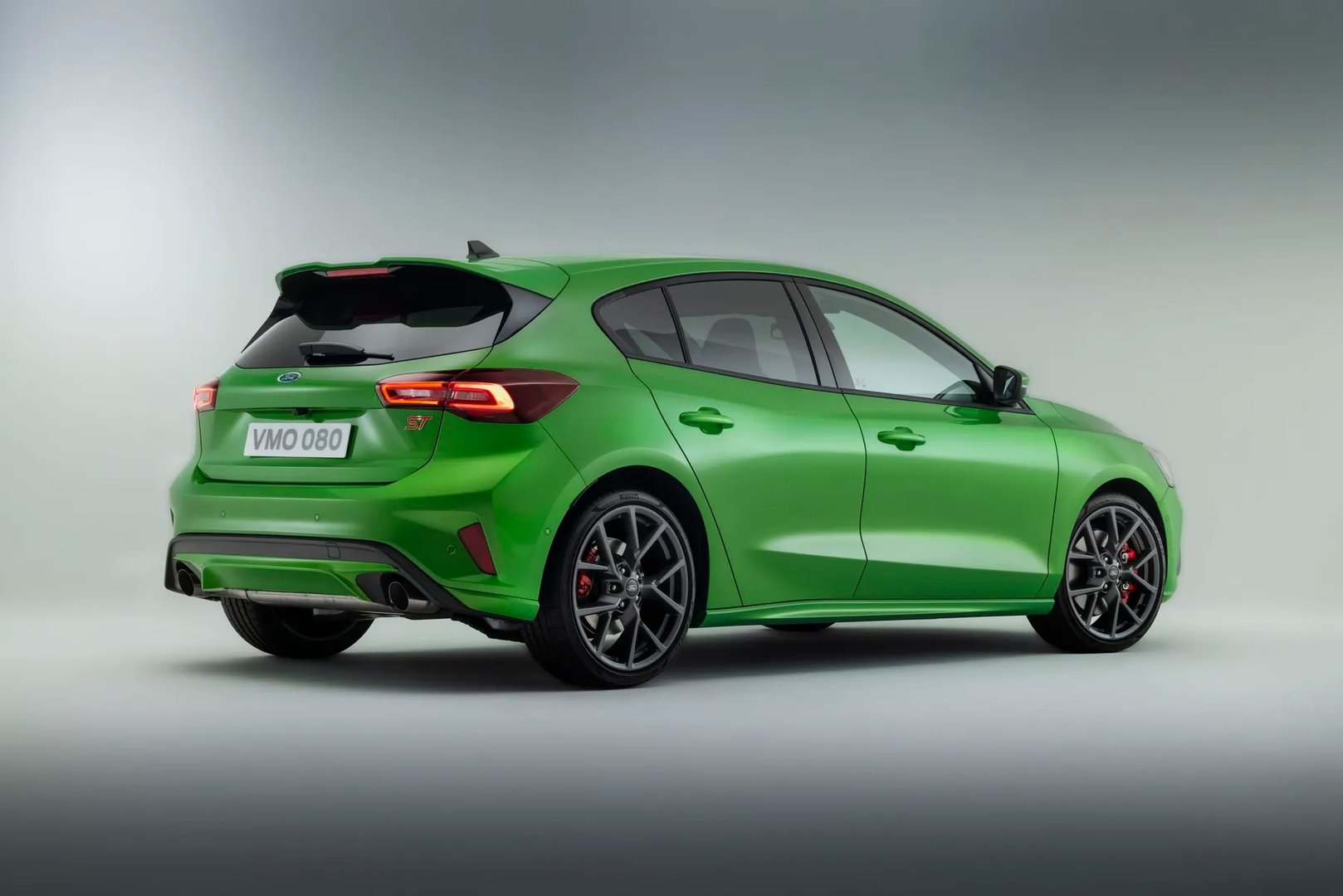 Ford_Focus_ST_4_generation_restyling_1__Hatchback_5-door__1.jpg