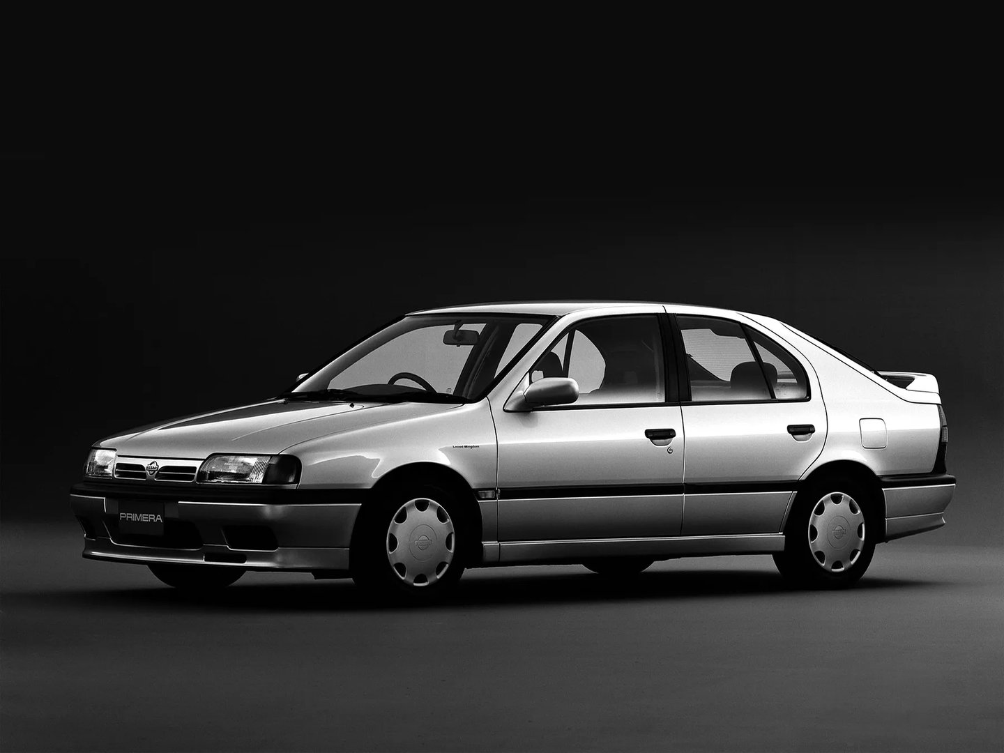 Nissan Primera 1 generation  Hatchback 5-door