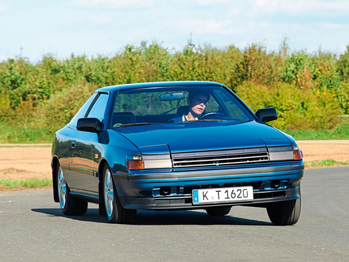 Toyota_Celica_4_generation__Liftback__1.jpg