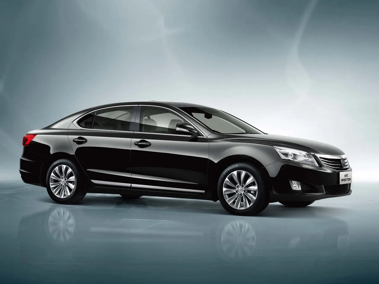 Changan_Raeton_1_generation__Sedan__10.jpg