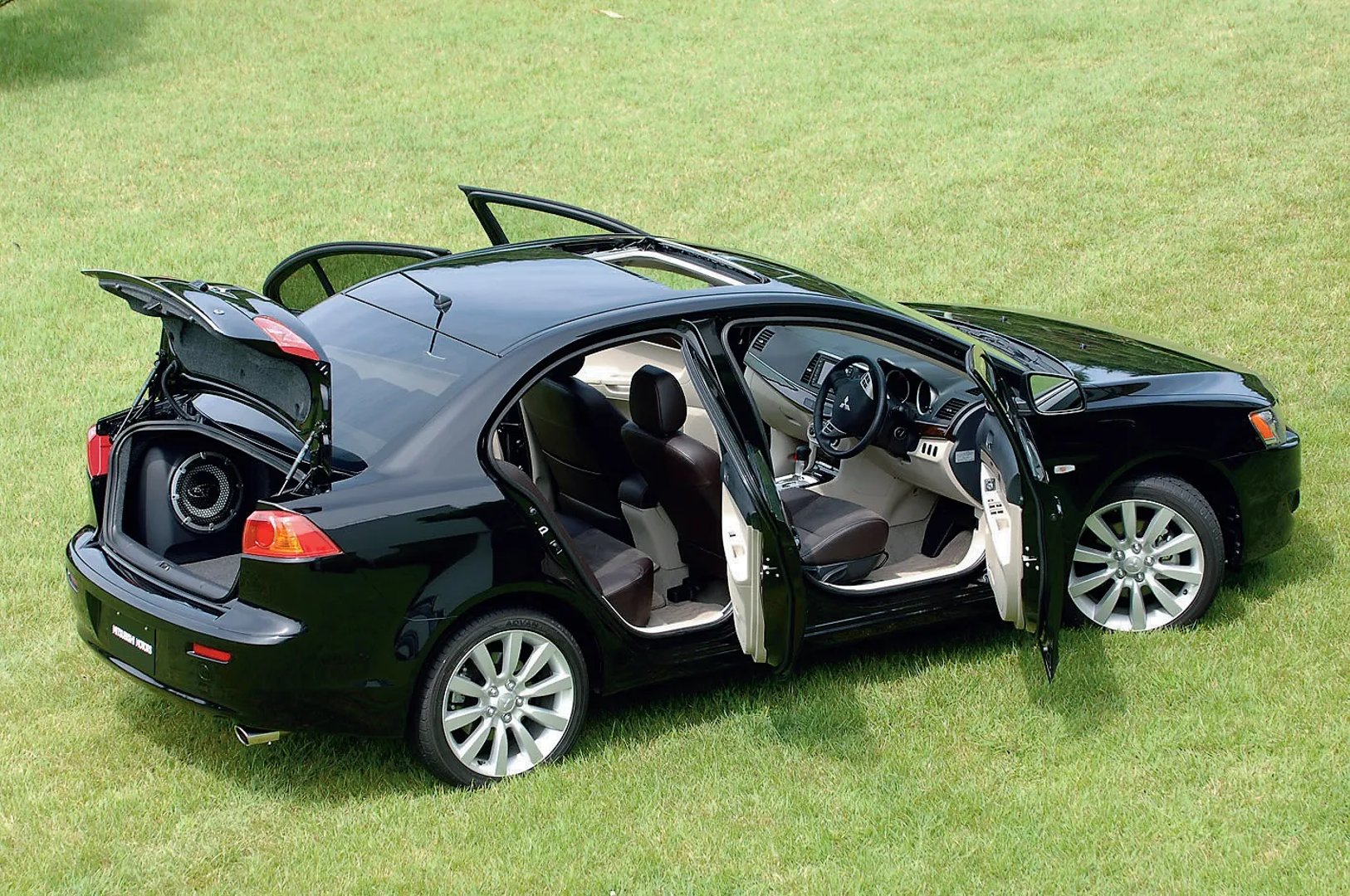 Mitsubishi_Galant_Fortis_1_generation__Sedan__11.jpg