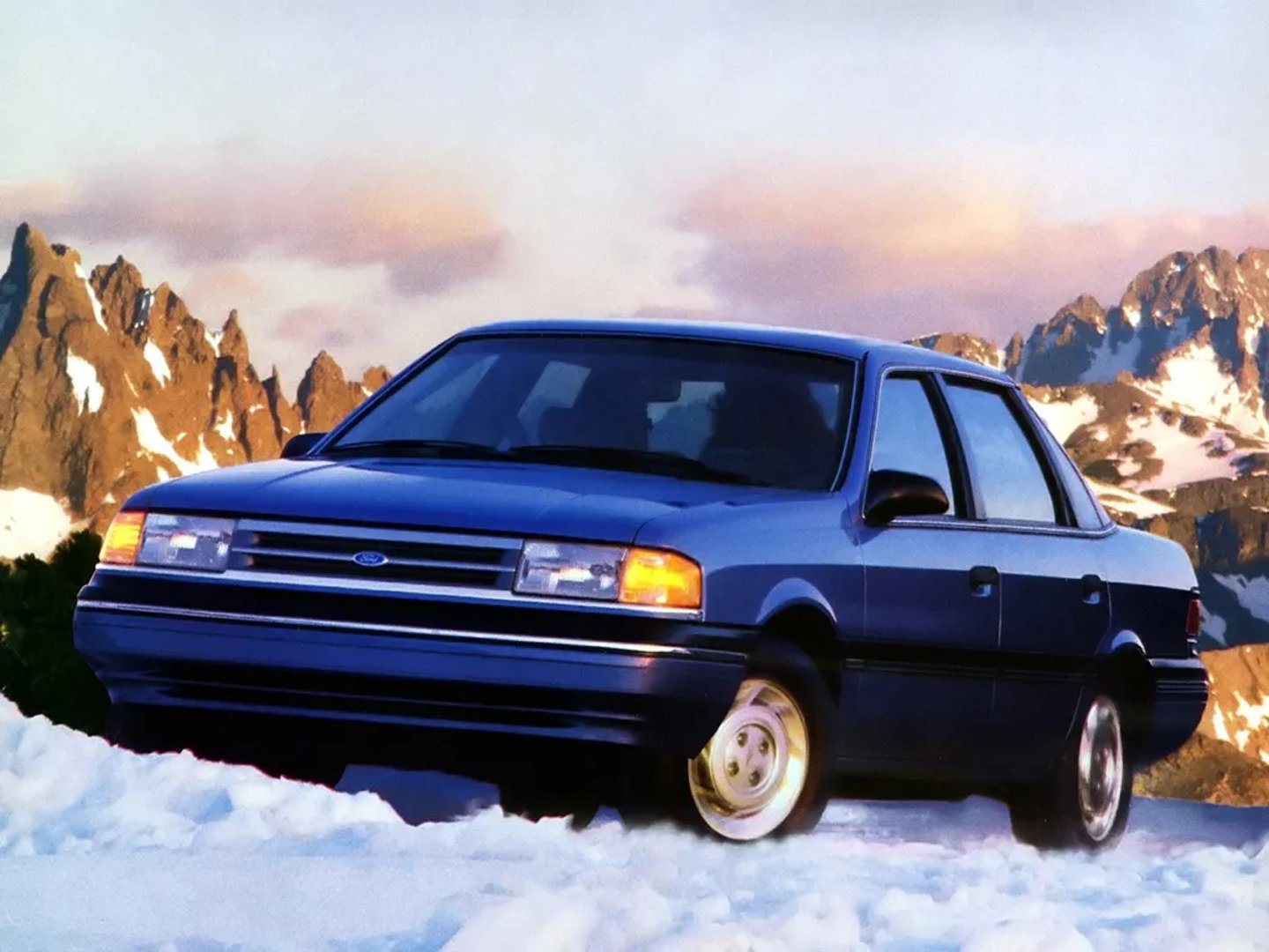 Ford_Tempo_1_generation__Sedan__2.jpg