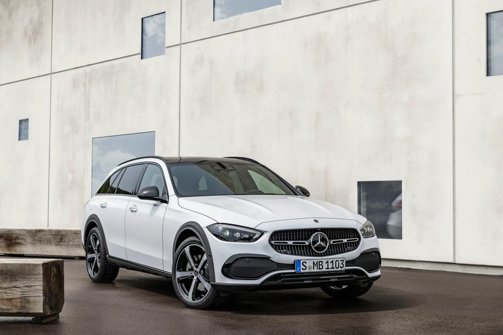 —  Estate 5-door
