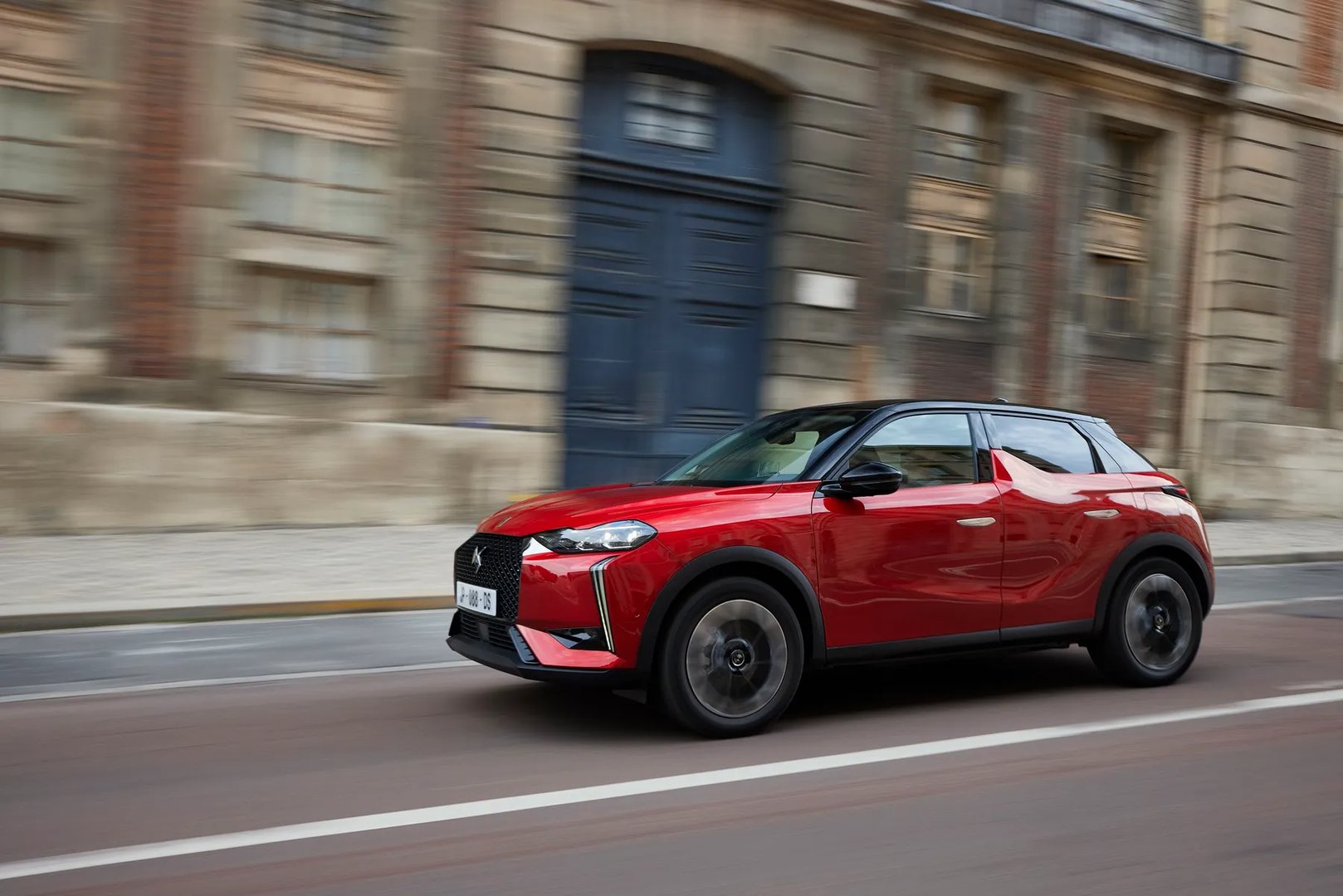 DS_3_1_generation_restyling_2__SUV_5-doors__3.jpg