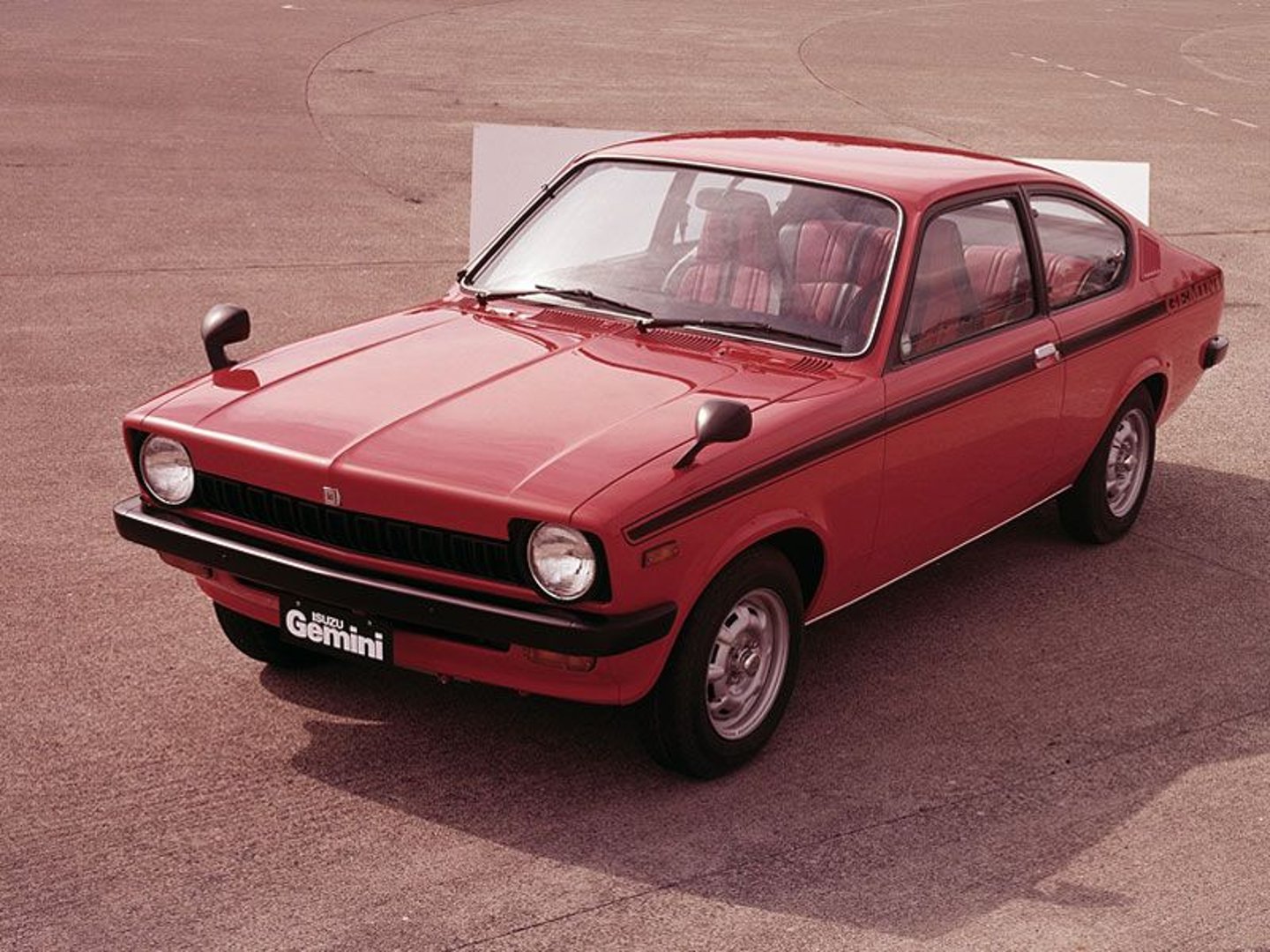isuzu_Gemini_1_generation__Coupe__3.jpg