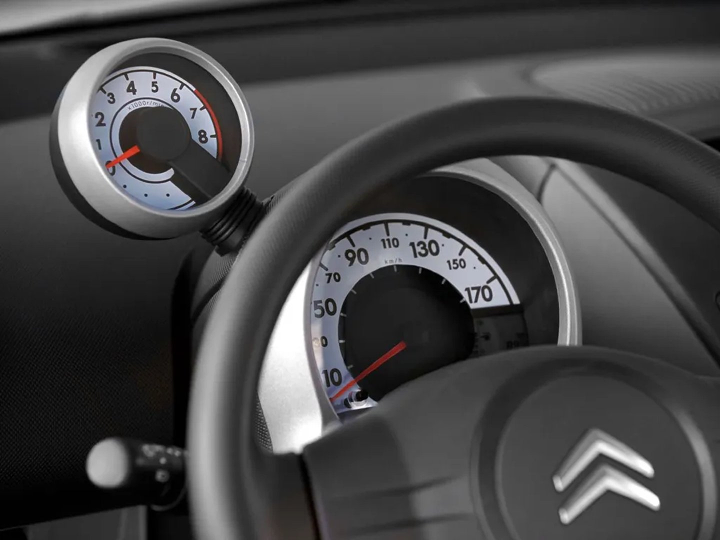 Citroen_C1_1_generation__Mini_3-doors__5.jpg
