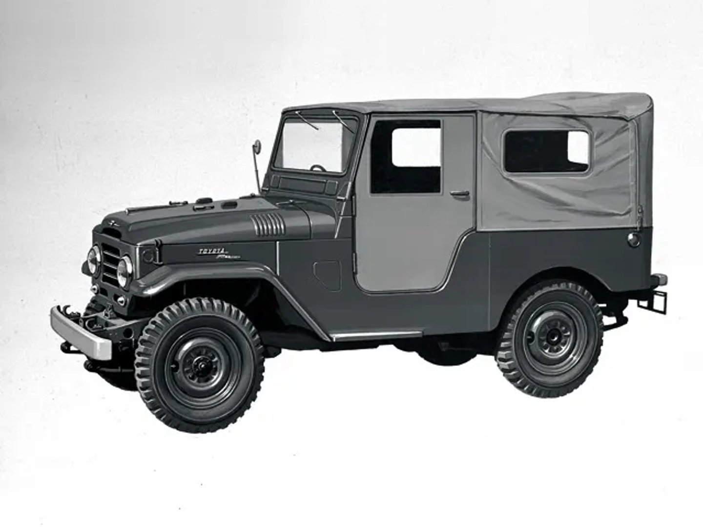 Toyota_LC_4_generation__SUV_3-doors__3.jpg