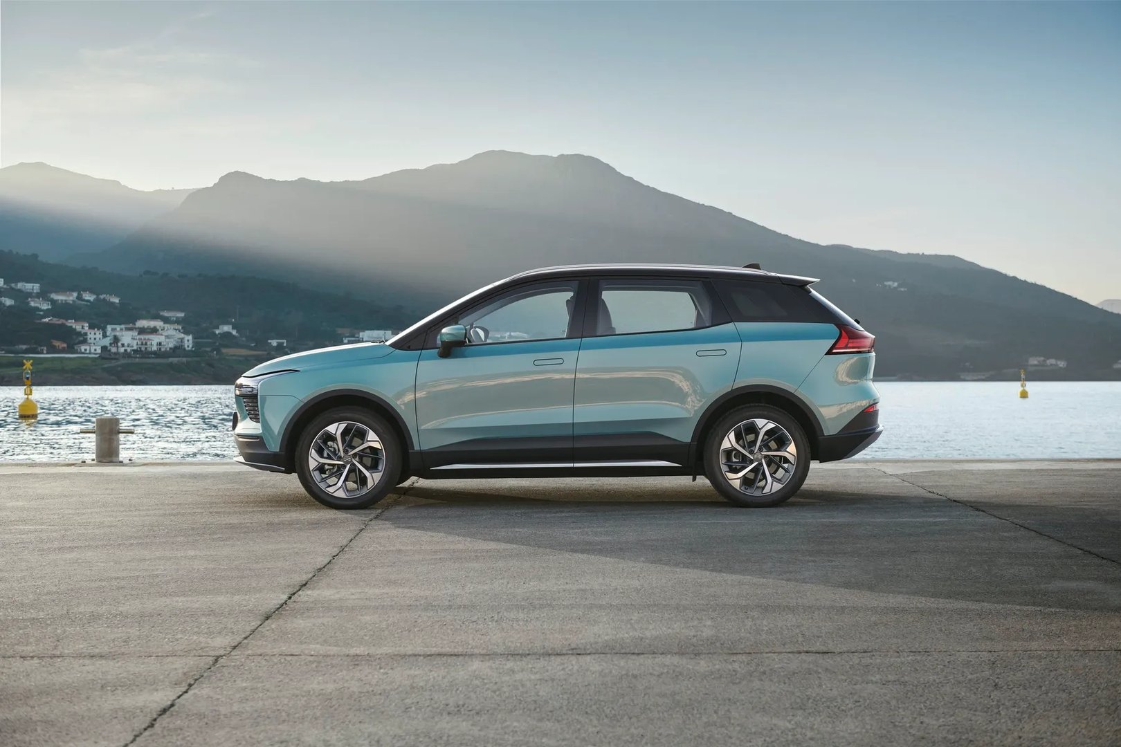 aiways_U5_1_generation__SUV_5-doors__3.jpg