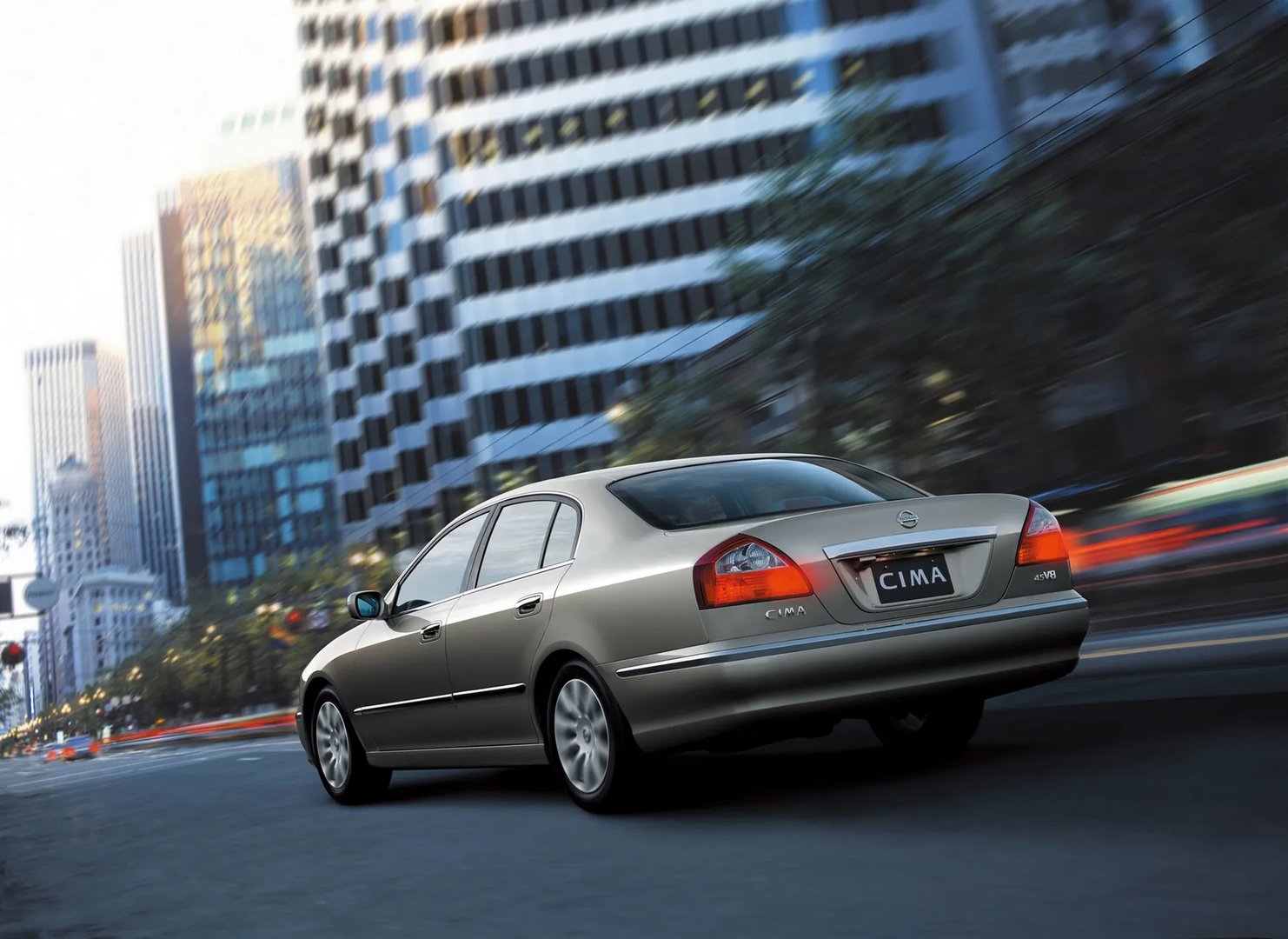 Nissan_Cima_4_generation__Sedan__4.jpg