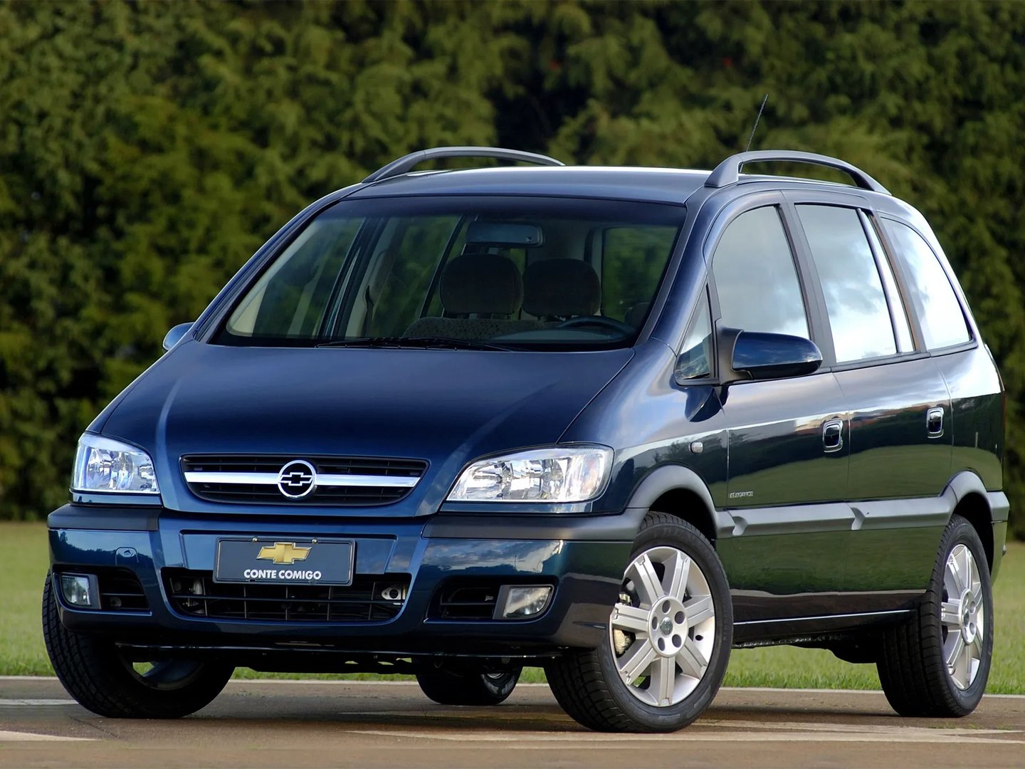 Chevrolet_Zafira_1_generation__Compact_Van__7.jpg