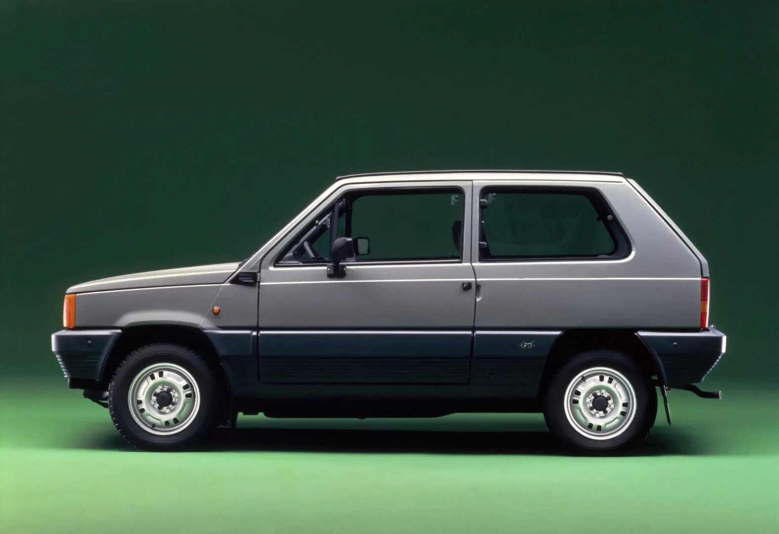 Fiat_Panda_1_generation__Mini_3-doors__8.jpg