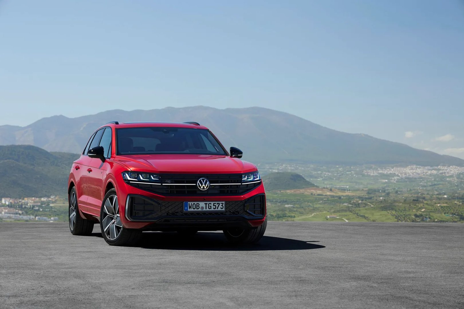 Volkswagen_Touareg_3_generation_restyling__SUV_5-doors__4.jpg