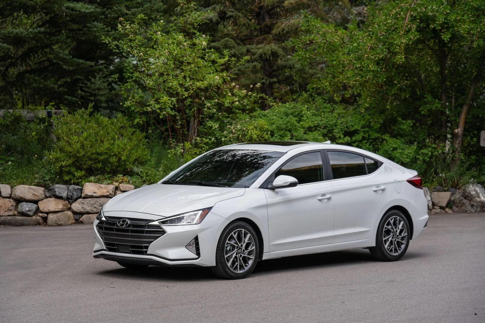 Hyundai_Elantra_6_generation_restyling__Sedan__5.jpg