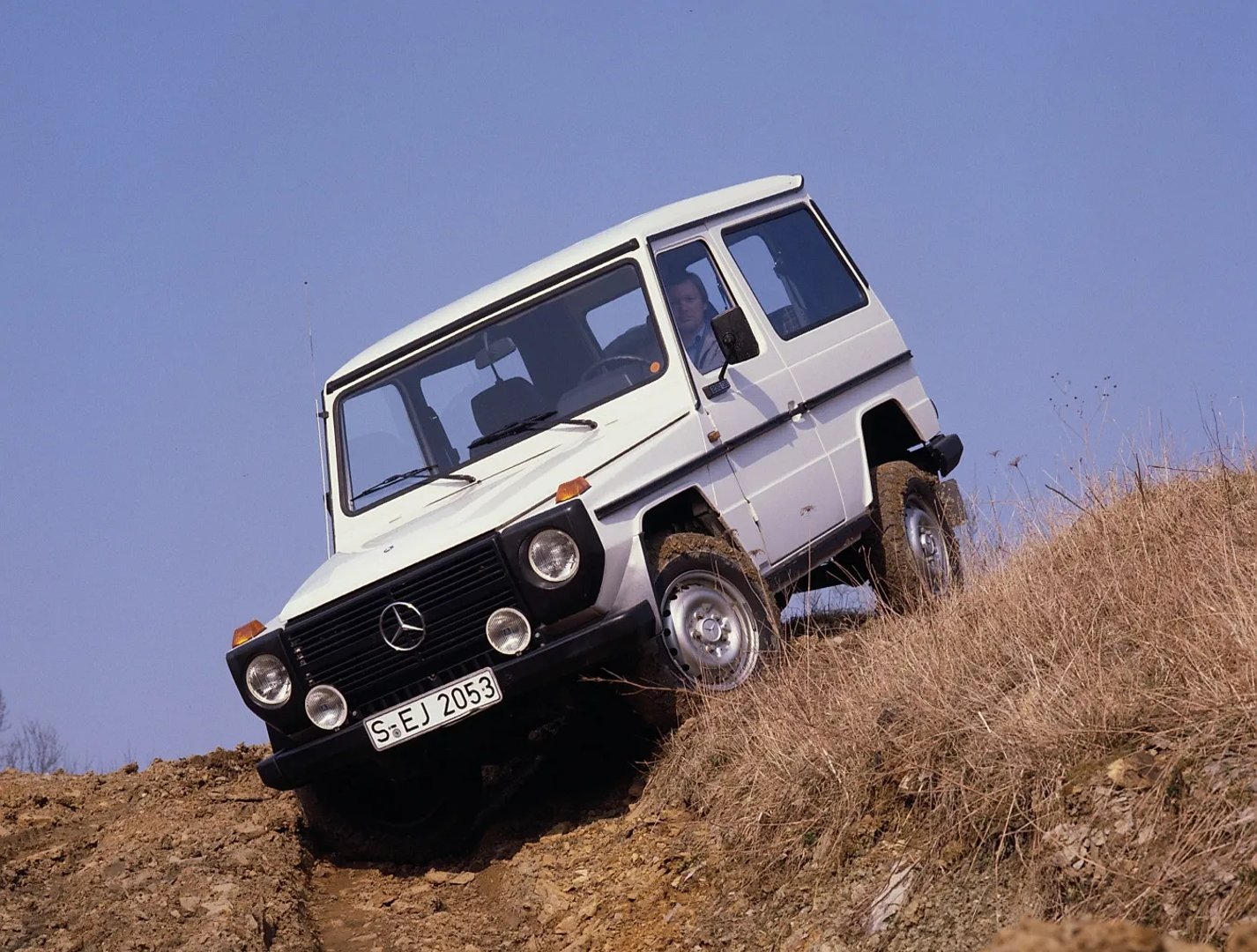 Mercedes_G-Class_1_generation__SUV_3-doors__10.jpg