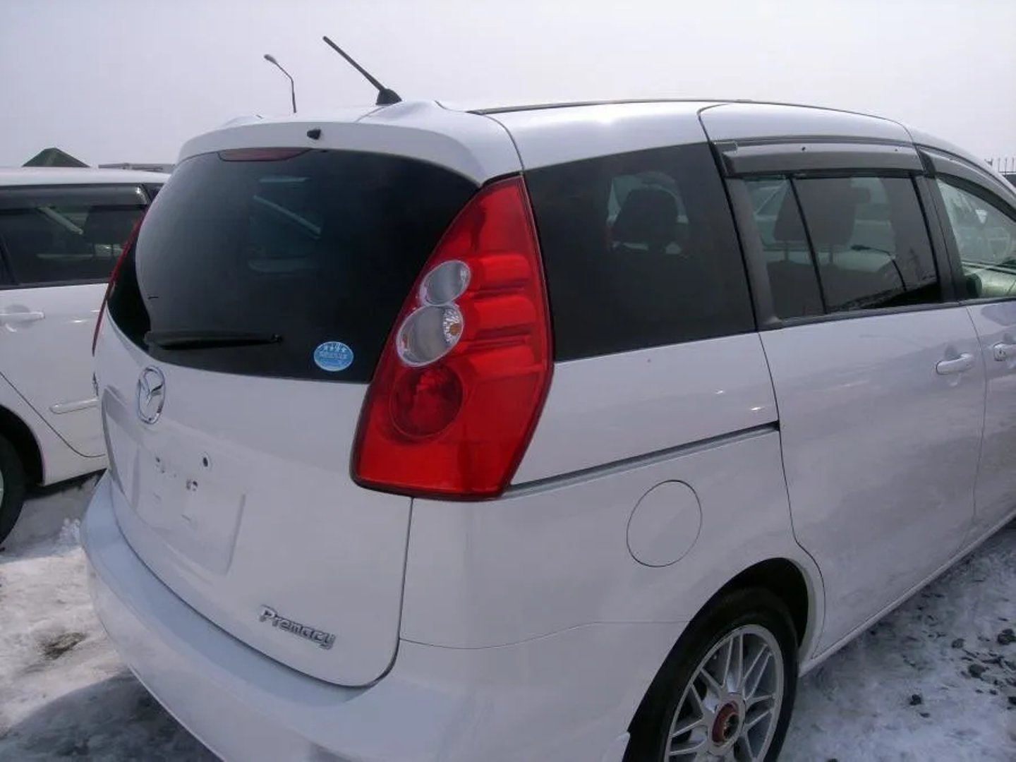 Mazda_Premacy_2_generation__Compact_Van__8.jpg
