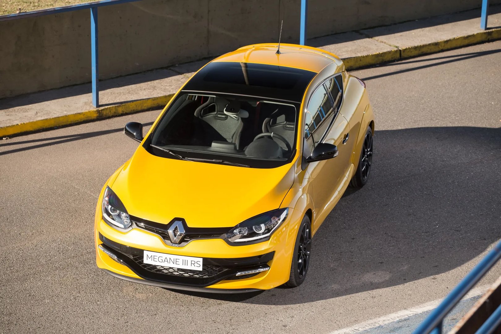 Renault_Megane_RS_3_generation_restyling__Hatchback_3-door__9.jpg
