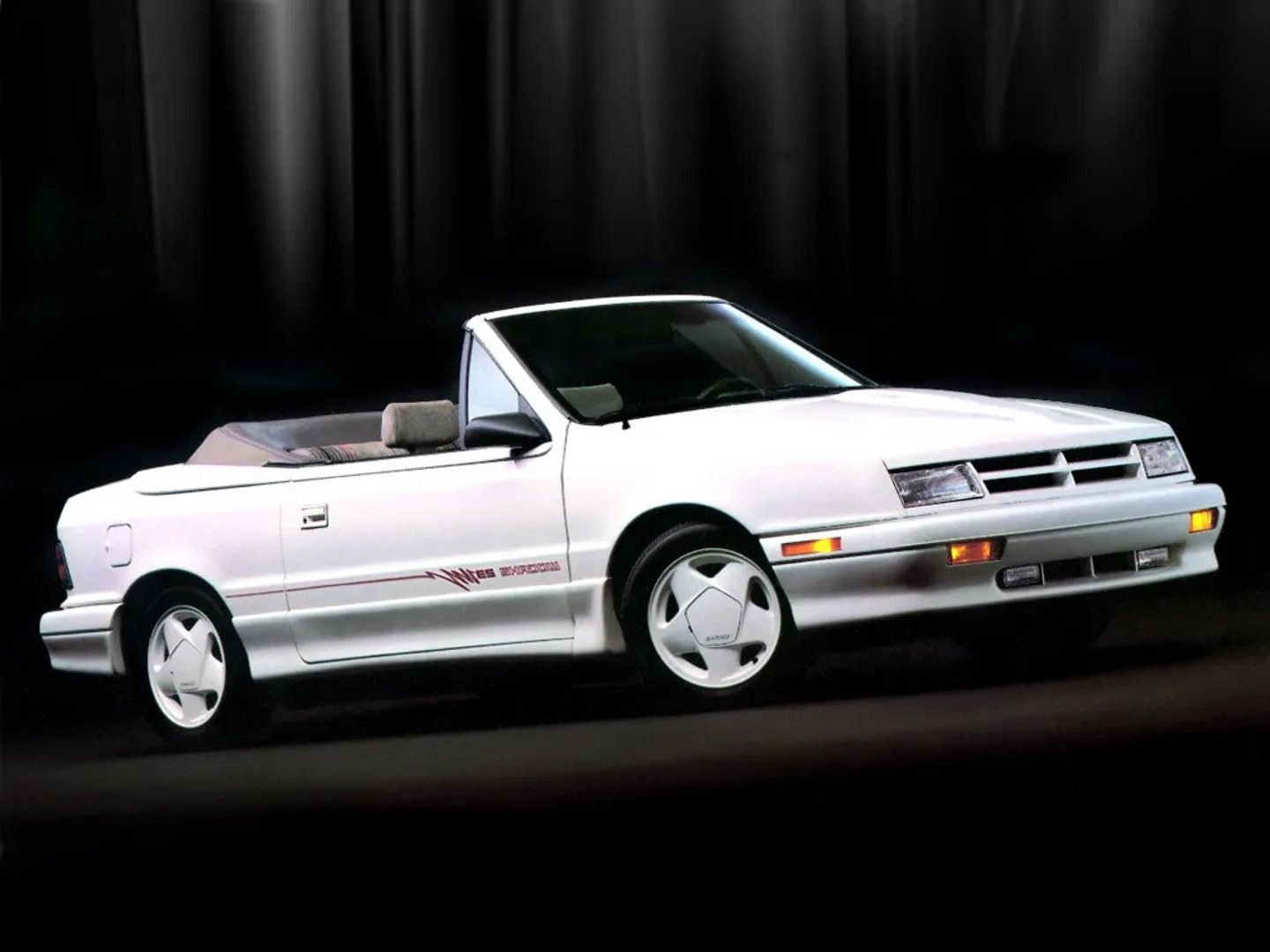 Dodge_Shadow_1_generation__Cabrio__2.jpg