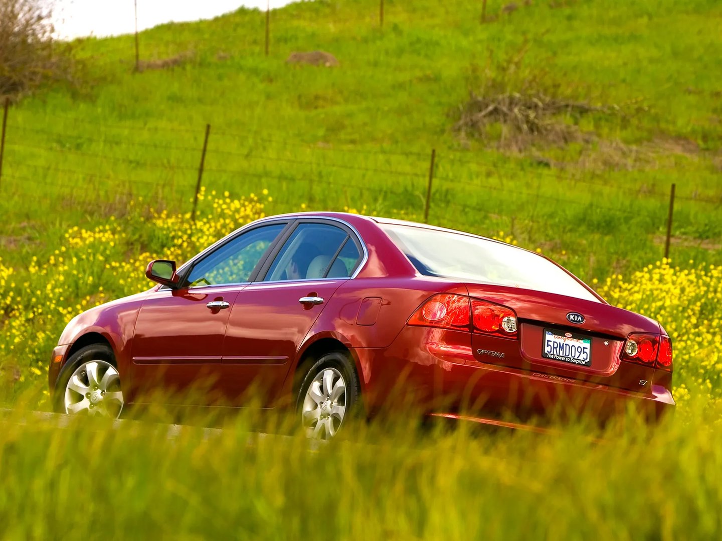 Kia_Optima_2_generation__Sedan__7.jpg