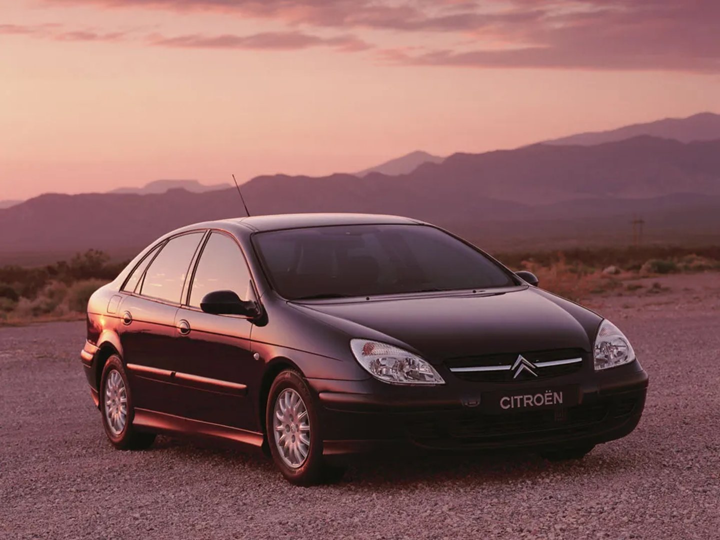 Citroen_C5_1_generation__Liftback__6.jpg