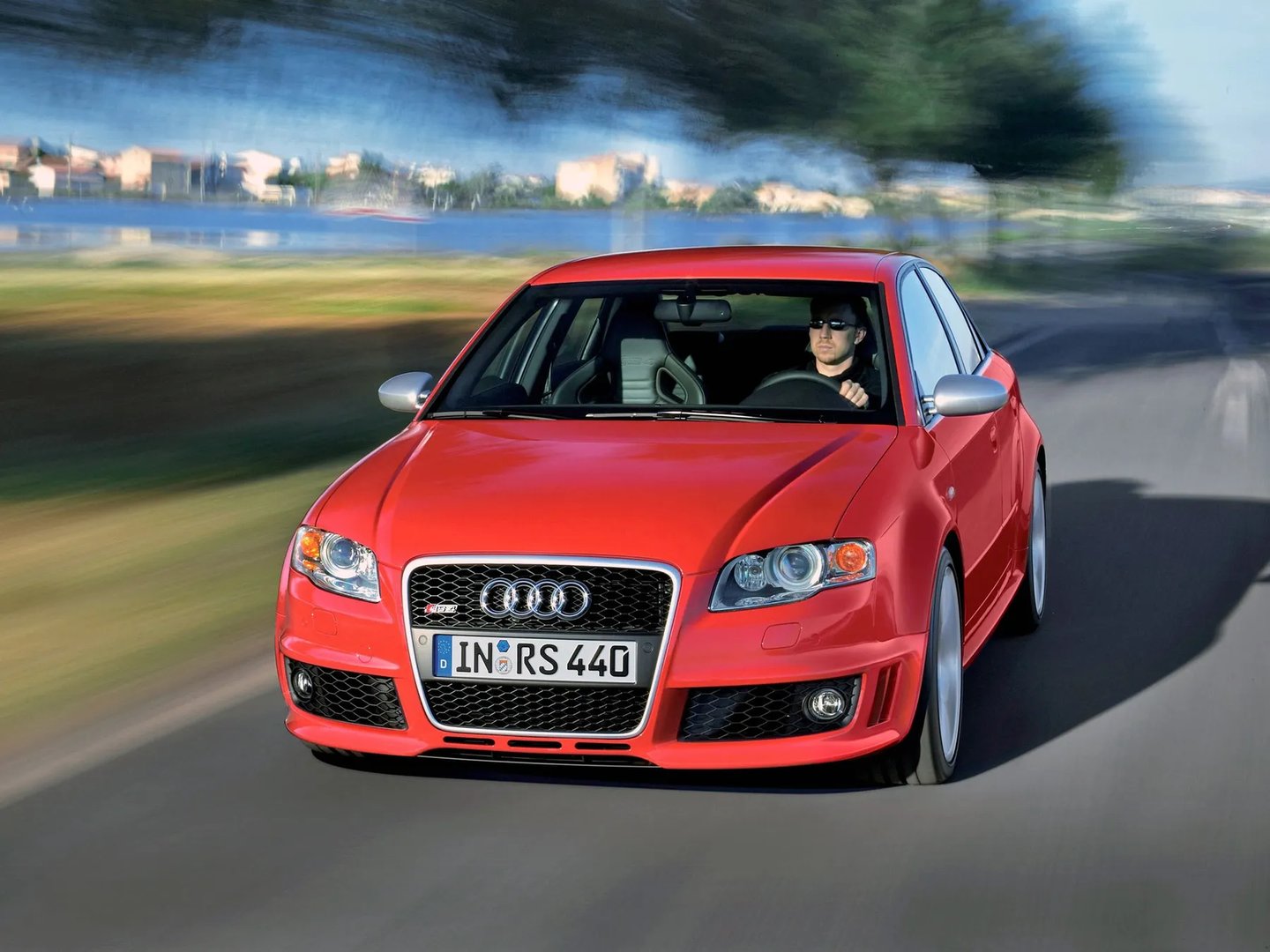Audi_RS4_2_generation__Sedan__8.jpg