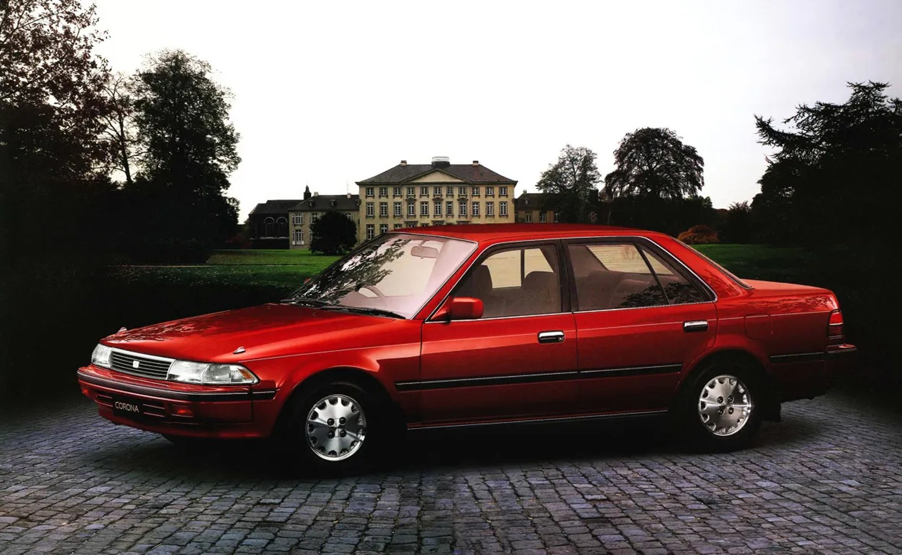 Toyota_Corona_9_generation__Sedan__1.jpg