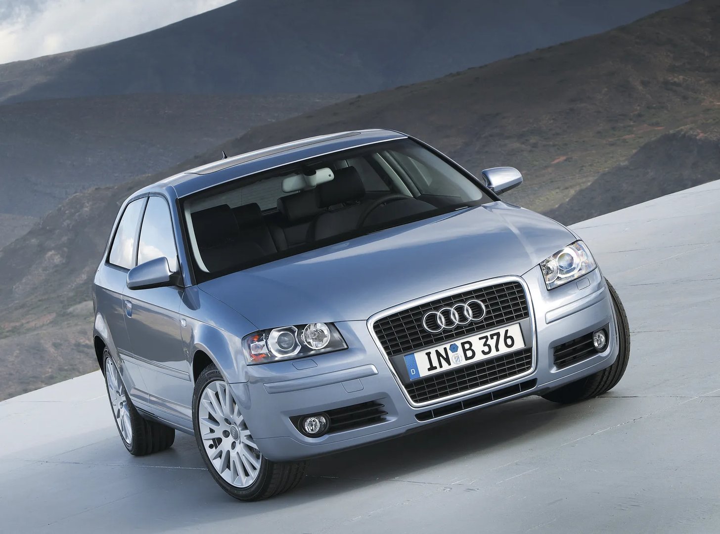 Audi_A3_2_generation_restyling_1__Hatchback_3-door__3.jpg