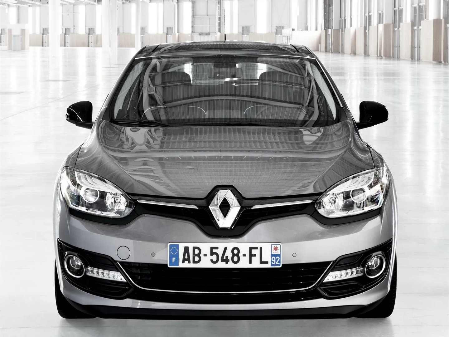 Renault_Megane_3_generation_restyling_2__Hatchback_5-door__4.jpg