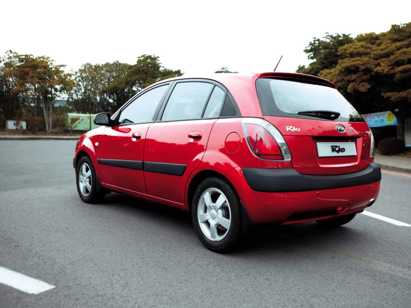 Kia_Rio_2_generation__Mini_5-doors__7.jpg