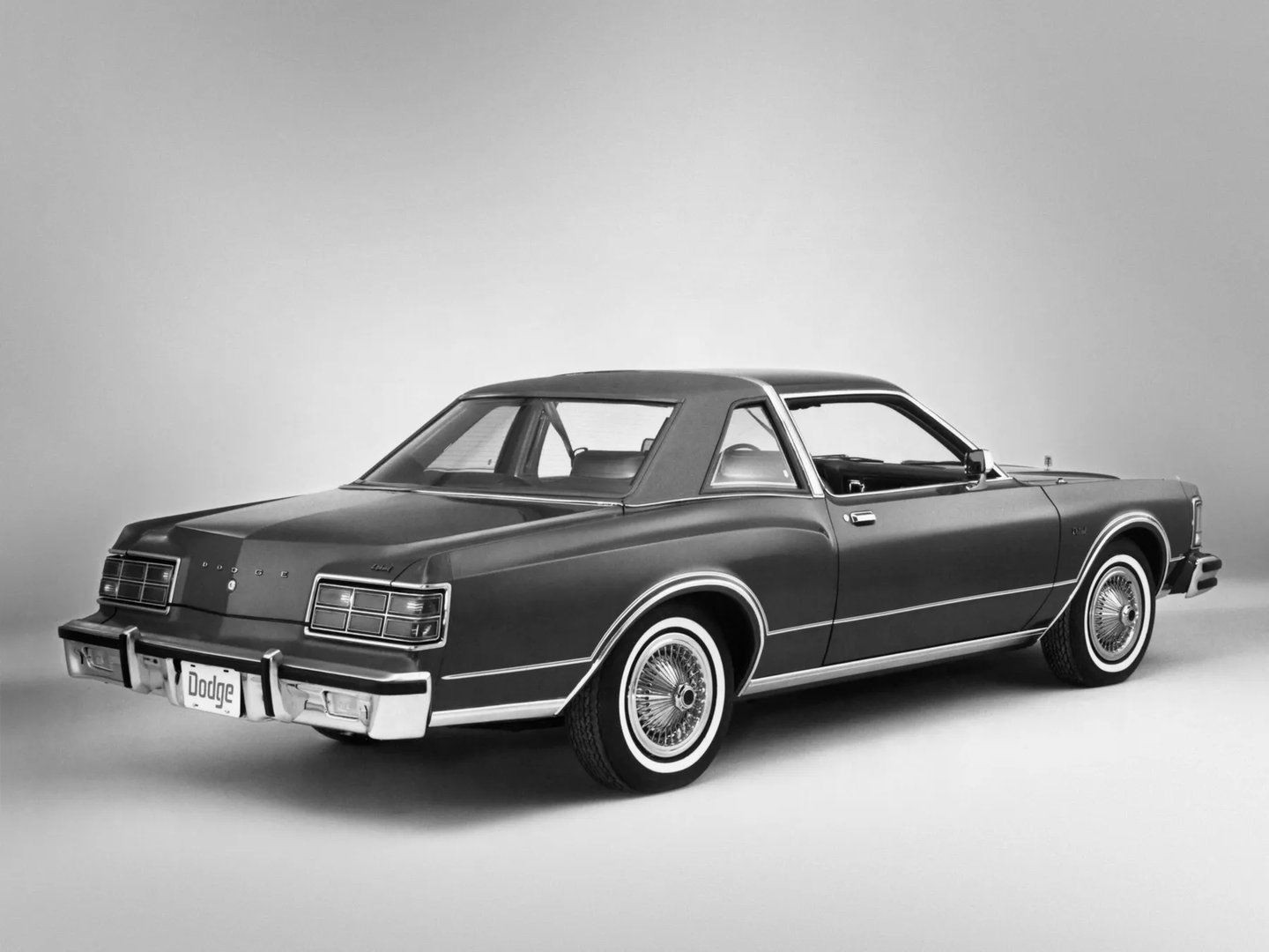 Dodge_Diplomat_1_generation__Coupe__3.jpg